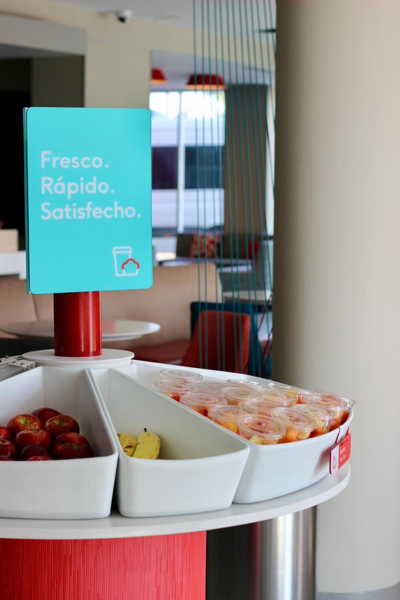 Avid Hotels - Guadalajara Av Vallarta Pte By Ihg Сапопан Экстерьер фото